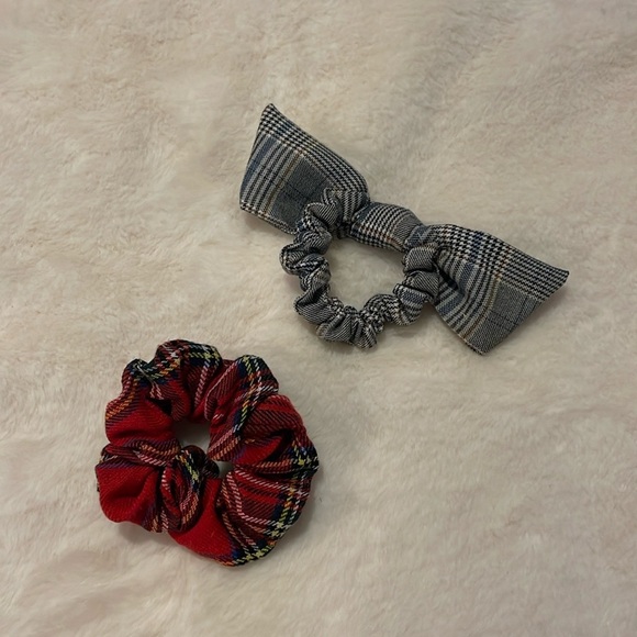 Scrunchie Set - Picture 1 of 1